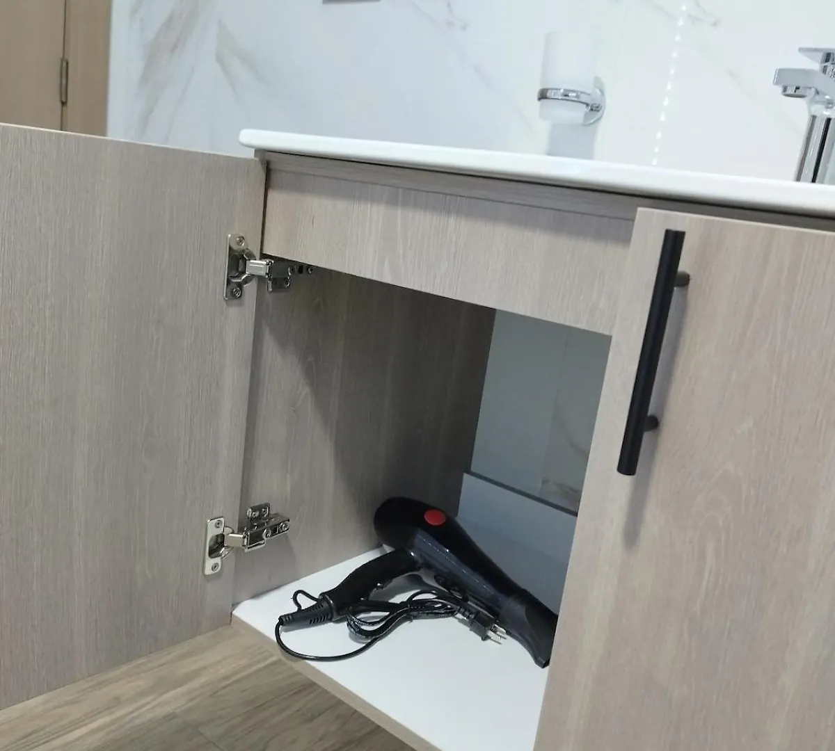 Apartamento Sky Amplia Suite Con Jacuzzi Privado Y Cine En Casa A 3 Min De La Embajada Quito Equador