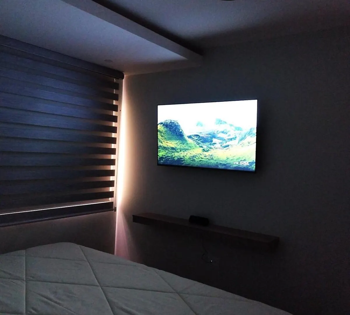 Apartamento Sky Amplia Suite Con Jacuzzi Privado Y Cine En Casa A 3 Min De La Embajada Quito