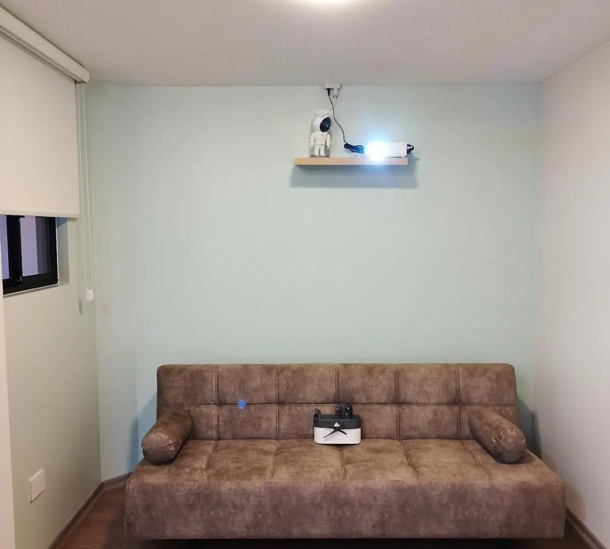 公寓 Sky Amplia Suite Con Jacuzzi Privado Y Cine En Casa A 3 Min De La Embajada 基多