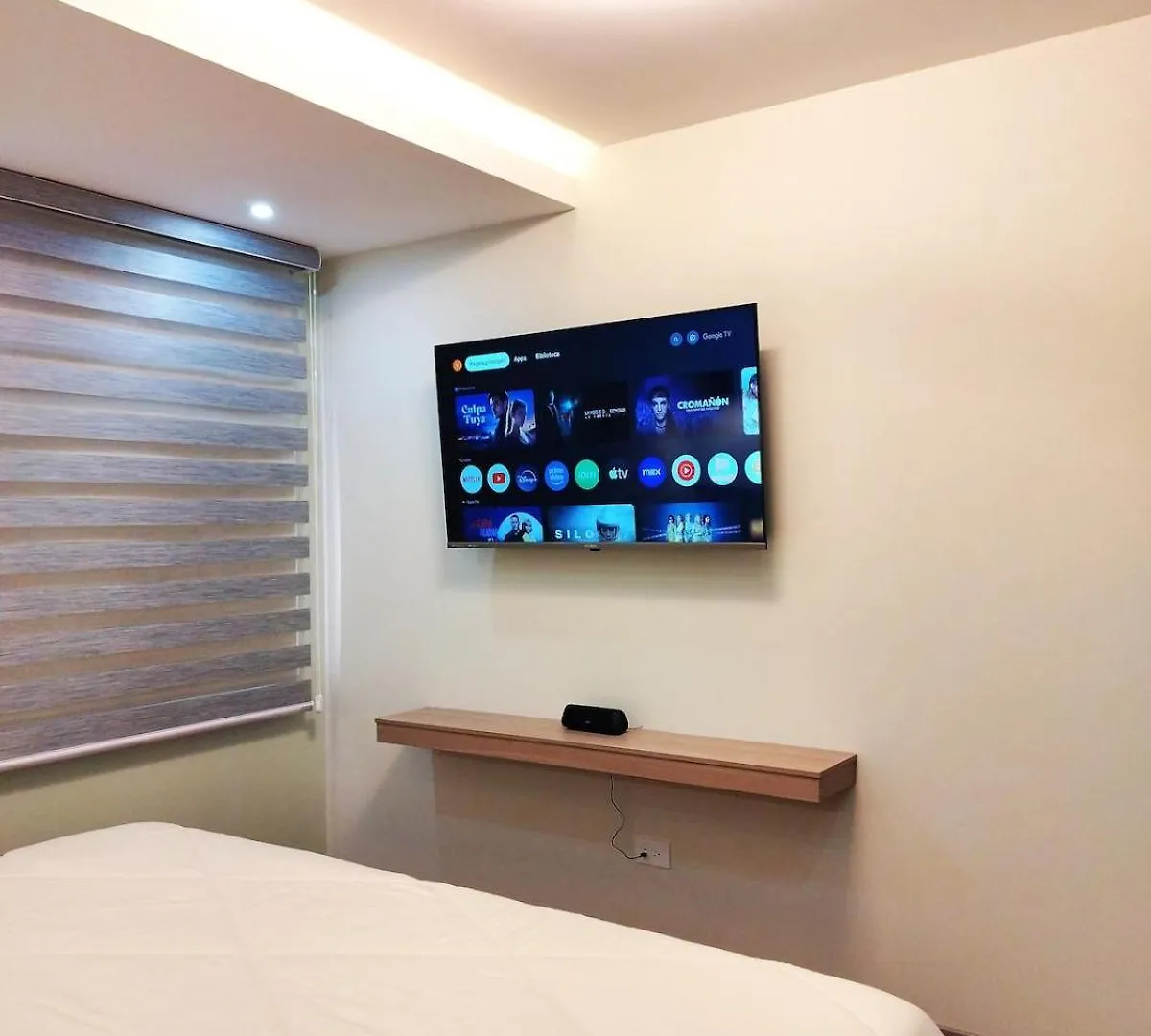 Sky Amplia Suite Con Jacuzzi Privado Y Cine En Casa A 3 Min De La Embajada Quito Apartamento