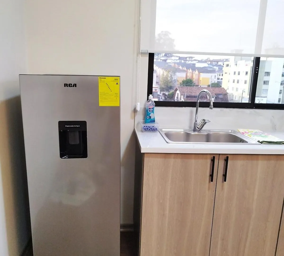Sky Amplia Suite Con Jacuzzi Privado Y Cine En Casa A 3 Min De La Embajada Quito 0*,